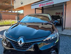 Nero Usata 2021 Renault Clio V Zen Tre volumi | 14.490 € (Buon prezzo)
