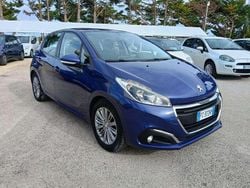 Other Usata 2016 Peugeot 208 Active Due volumi | 6900 € (Buon prezzo)