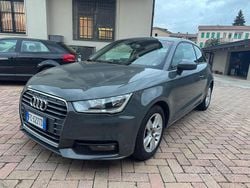 Grigio Usata 2016 Audi A1 Admired Tre volumi | 9900 € (Ottimo prezzo)