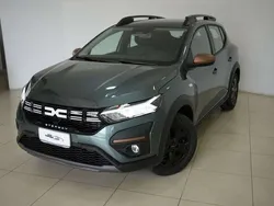Verde Nuova 2025 Dacia Sandero Extreme Due volumi | 17.990 € (Buon prezzo)