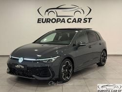 Gray Nuova 2025 VW Golf R-line Plus Tre volumi | 38.000 € (Buon prezzo)