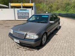 Usata 1994 Mercedes C180 Tre volumi | 5500 €