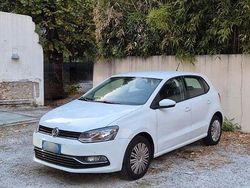 Bianco Usata 2017 VW Polo Comfortline Tre volumi | 5000 € (Super prezzo)