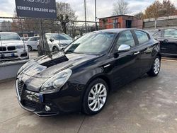 Nero Usata 2016 Alfa Romeo Giulietta Super Tre volumi | 9800 € (Buon prezzo)