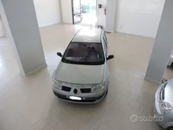 Argento Usata 2004 Renault Mégane II Dynamique Tre volumi | 999 € (Ottimo prezzo)