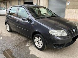 Altro Usata 2006 Fiat Punto Dynamic Tre volumi | 3500 € (Cara)