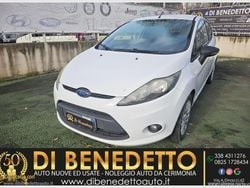 Usata 2012 Ford Fiesta Furgone | 3500 € (Buon prezzo)