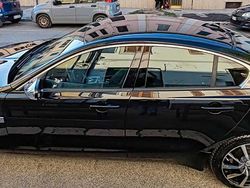 Nero Usata 2016 Jaguar XE Pure Tre volumi | 14.900 € (Molto cara)