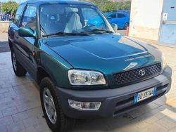 Verde Usata 1999 Toyota RAV4 SUV | 3500 € (Cara)