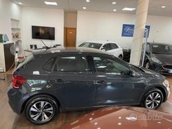 Grigio Usata 2021 VW Polo Tre volumi | 11.900 € (Buon prezzo)