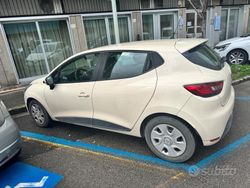 Beige Usata 2018 Renault Clio IV Life Tre volumi | 6000 € (Super prezzo)