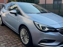 Grigio Usata 2017 Opel Astra Tre volumi | 9200 € (Cara)