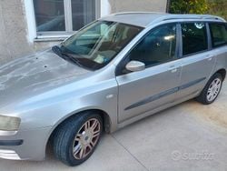 Grigio Usata 2003 Fiat Stilo Station wagon | 800 € (Ottimo prezzo)