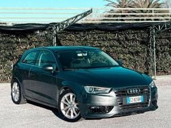 Grigio Usata 2015 Audi A3 Comfort Tre volumi | 8500 € (Super prezzo)