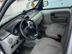 Usata 2005 Renault Kangoo Monovolume | 2500 €