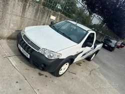 Usata 2011 Fiat Strada Tre volumi | 12.900 € (Buon prezzo)
