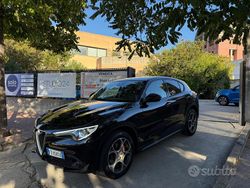 Nero Usata 2019 Alfa Romeo Stelvio Executive SUV | 25.980 € (Buon prezzo)