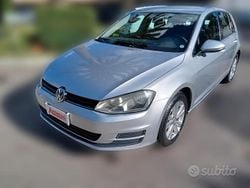 Grigio Usata 2015 VW Golf Comfortline Tre volumi | 10.500 € (Ottimo prezzo)