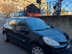 Nero Usata 2008 Renault Clio II Due volumi | 1900 € (Buon prezzo)