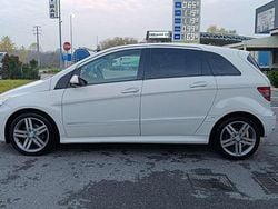 Bianco Usata 2010 Mercedes B200 Premium Monovolume | 4000 € (Buon prezzo)