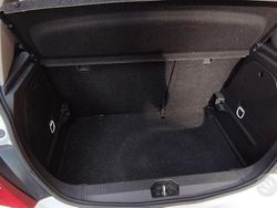 Usata 2011 Opel Corsa Cosmo Tre volumi | 4500 € (Buon prezzo)