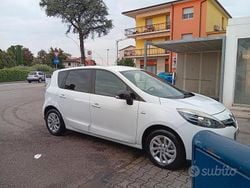 Bianco Usata 2014 Renault Scénic III Monovolume | 3800 € (Buon prezzo)
