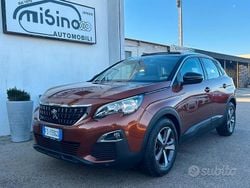 Arancione Usata 2018 Peugeot 3008 Allure SUV | 11.900 € (Buon prezzo)