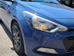 Usata 2017 Hyundai i20 Tre volumi | 6999 € (Buon prezzo)