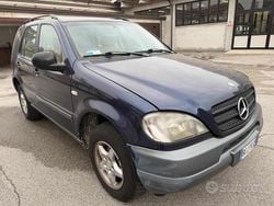 Nero Usata 1999 Mercedes ML230 SUV | 11.950 €