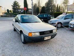 Grigio Usata 1988 Audi 80 Tre volumi | 2890 €