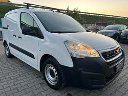 Bianco Usata 2017 Peugeot Partner Monovolume | 6850 € (Ottimo prezzo)