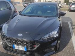 Nero Usata 2021 Ford Focus ST-Line Tre volumi | 16.500 € (Buon prezzo)