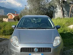 Usata 2007 Fiat Grande Punto Due volumi | 3500 € (Molto cara)