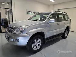 Argento Usata 2005 Toyota Land Cruiser SUV | 18.999 € (Ottimo prezzo)