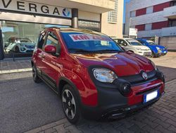 Rosso Nuova 2025 Fiat Panda Cross Cross Due volumi | 16.890 € (Cara)