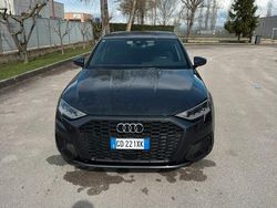 Nero Usata 2021 Audi A3 Sportback Due volumi | 21.900 € (Ottimo prezzo)