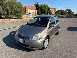 Bronzo Usata 2003 Toyota Yaris Sol Due volumi | 4600 € (Molto cara)