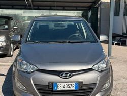 Grigio Usata 2013 Hyundai i20 Edition Tre volumi | 5000 € (Buon prezzo)