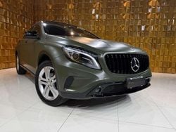 Verde Usata 2015 Mercedes GLA200 Premium SUV | 19.800 € (Cara)