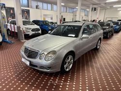 Argento Usata 2007 Mercedes E320 Avantgarde Station wagon | 3400 € (Ottimo prezzo)