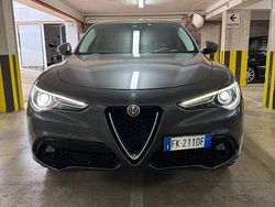 Grigio Usata 2017 Alfa Romeo Stelvio SUV | 17.690 €