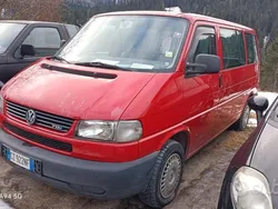 Usata 2002 VW Caravelle Monovolume | 1950 €