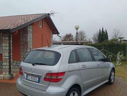 Usata 2010 Mercedes B180 Monovolume | 5200 € (Cara)