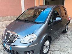 Grigio Usata 2010 Lancia Musa Monovolume | 4500 € (Buon prezzo)