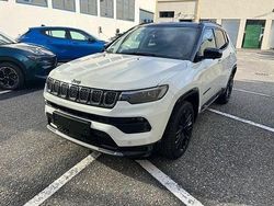 Bianco / tetto nero Usata 2024 Jeep Compass SUV | 31.990 € (Molto cara)