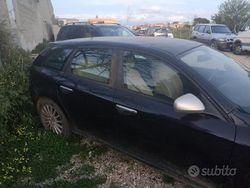 Nero Usata 2006 Alfa Romeo 159 Tre volumi | 2400 € (Ottimo prezzo)