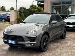 Grigio Usata 2015 Porsche Macan SUV | 27.500 € (Molto cara)