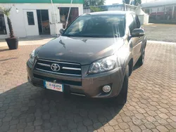 Marrone Usata 2009 Toyota RAV4 Luxury SUV | 7500 € (Buon prezzo)