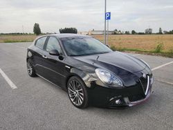 Nero Usata 2018 Alfa Romeo Giulietta Super Due volumi | 11.300 € (Buon prezzo)