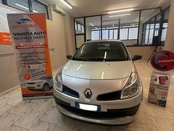 Grigio Usata 2007 Renault Clio II Tre volumi | 1999 € (Buon prezzo)